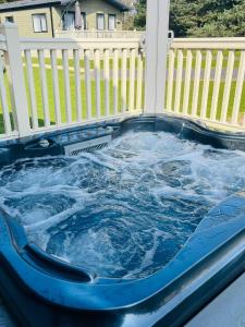 Hawthorne Villa with Hot Tub