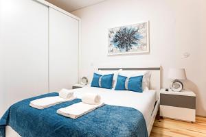 Lóios 1BR Flat Downtown by LovelyStay