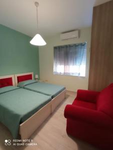 Port Side - 2BR Apartment - Center Location