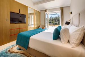 Hotels Domaine de Valmouriane : photos des chambres