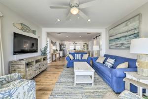 Breezy PCB Retreat w Direct Beach Access!