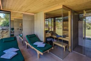 Winzarei Ciringa Menhard