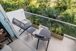 87978 DELUXE and unique 3BR condo by The Harbor, Via Montejo