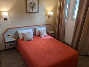 Hotels Hotel Le Pradet : photos des chambres