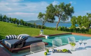 Avaton Luxury Beach Resort - Relais & Chateaux - Uranopoli