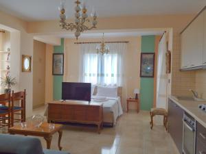 ΟΔΥΣΣΕΙΑ, κοντά σε αεροδρόμιο, λιμάνια και θάλασσες