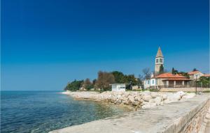 Stunning Apartment In Lovrecica