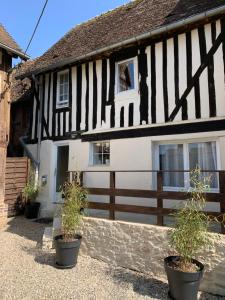 Maisons de vacances maison chaleureuse en plein coeur de Livarot : photos des chambres