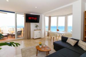 Penthouse with panoramic views - Puerto Marina