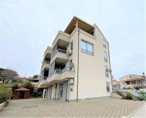 LUXUS Wohnung auf 2 Etagen 3BR! +NETFLIX +HIGH-END Ausstattung