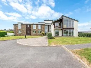 6 Ocean's Edge - Thurlestone