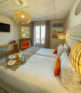Hotels Grand Hotel Richelieu : photos des chambres