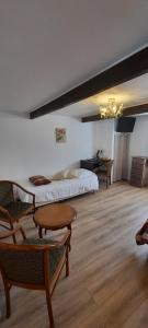Hotels Auberge du Gros Tilleul : Chambre Triple