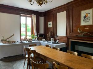 Auberges de jeunesse Gites grands groupes - Chateau des Forges Gouville : photos des chambres