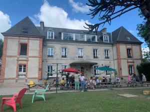 Auberges de jeunesse Gites grands groupes - Chateau des Forges Gouville : photos des chambres