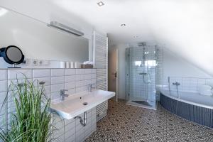 Nordic Wave Apartments