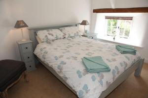 The Nook Charming cottage modern living with original features perfect private garden