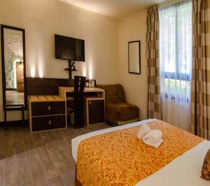 Hotels Au Grand Hotel de Sarlat - Pavillon de SELVES : photos des chambres
