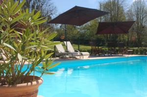 Maisons de vacances Le Logis du Pressoir Self Catering Gites in beautiful 18th Century Estate in the heart of the Loire Valley with heated pool and extensive grounds. : photos des chambres