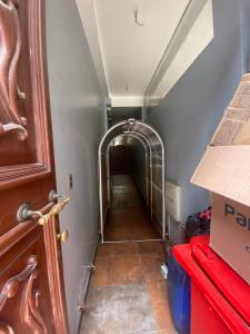 Cuarto con baño compartido, casa centro