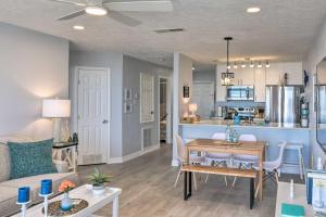 Ocean-View Balcony Family Gem on Seawall Blvd!