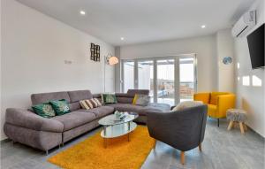 Nice Home In Varazdin Breg With Sauna