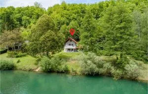 Awesome Home In Ozalj With Kitchen - Drašići