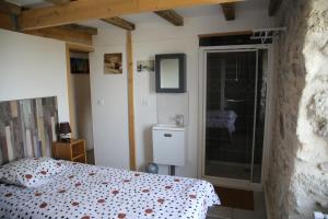 Maisons de vacances The 2 Gites Saphir et Rubis : photos des chambres