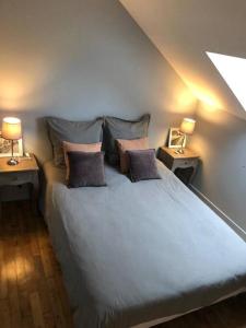 Appartements Paisible logement 4 personnes a Brive, pres du centre-ville et de la gare - Netflix, Fibre internet et Stationnement gratuit : photos des chambres