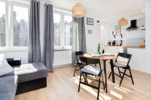 Szeroka Apartment Old Town by Renters