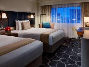 Preferred Double Room with Two Double Beds room in Royal Sonesta Houston Galleria
