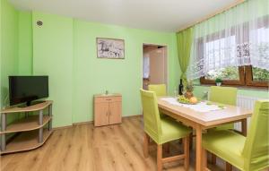 Awesome Apartment In Otocac With 2 Bedrooms And Wifi