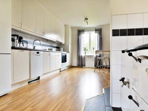 6 person holiday home in LÅNGARYD-By Traum