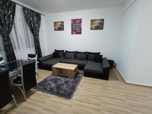 Apartament ROXY cu 3 camere