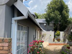 Ndzuti Guest House