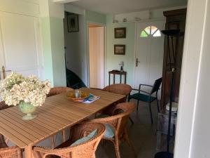 Maisons de vacances Maison au calme - hauteurs de Trouville -La fraichette : photos des chambres