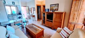 VV Los Balconcitos 21 "by henrypole home"