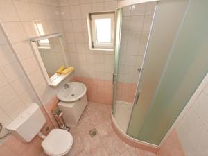 Apartment Nikola Novalja close to the beach