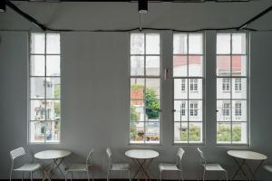 Bobopod Kota Tua, Jakarta