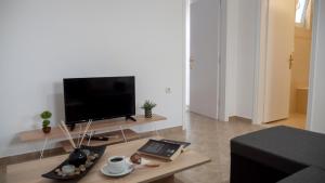Summer Pearl Apartments