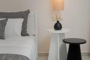 Ormos Holiday Studios