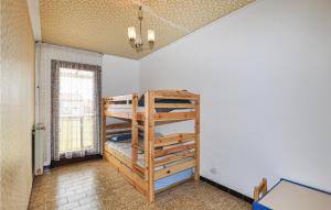 Maisons de vacances Lovely Home In Sainte-Marie-La-Mer : photos des chambres