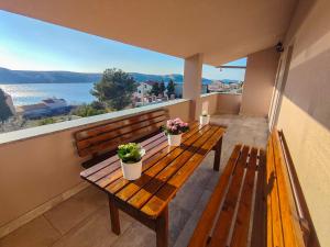 Apartments Amfora - cozy and modern apartments for up to 15 people, 100m from the sea and beach