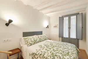 Santo Andía by Clabao