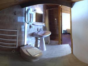 Hotels Hotel les Gardettes : photos des chambres