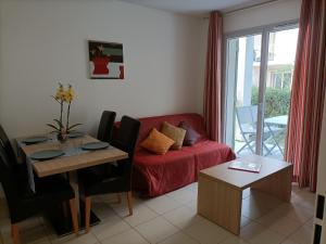 Appartements Residence de la Source by Euclenima : photos des chambres