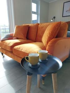 The Den - Modern cabin with wood burning stove