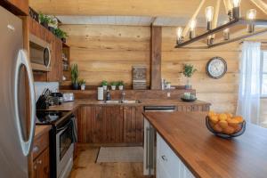 Breathtaking log house with HotTub - Winter paradise in Tremblant