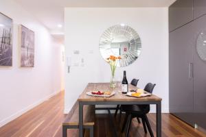 Experience Port Melbourne