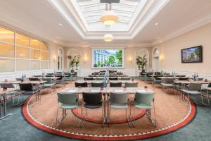 Hotels Holiday Inn Paris - Gare de Lyon Bastille, an IHG Hotel : photos des chambres